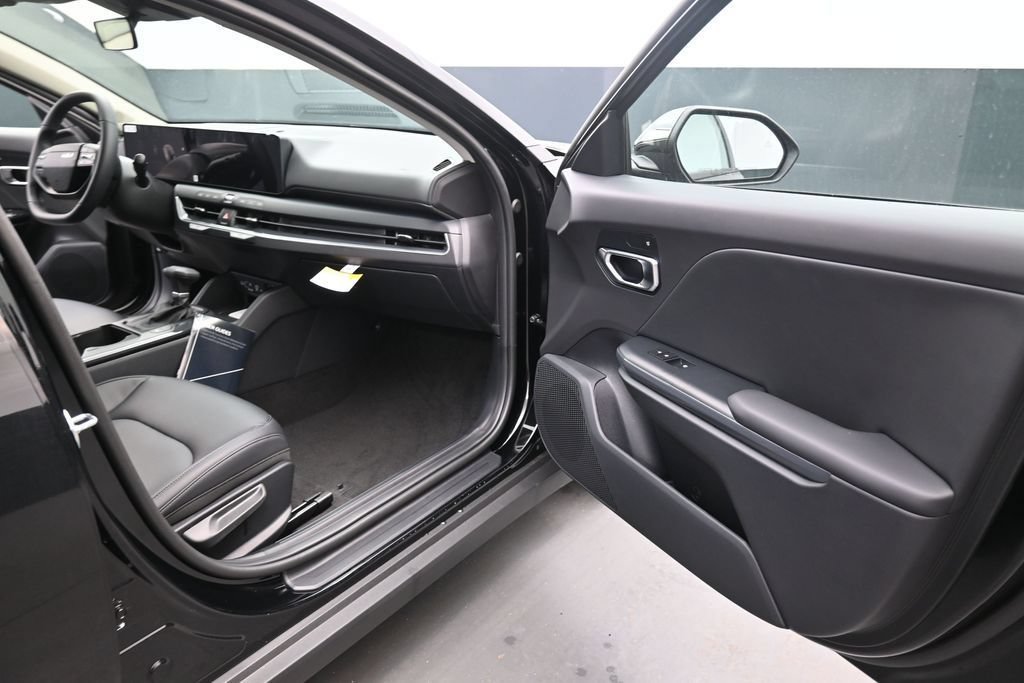 New 2026 Kia K4 EX FWD image 11