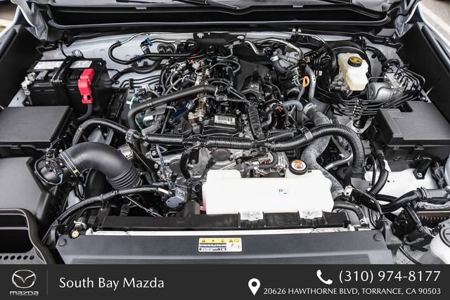 Used 2025 Toyota Tacoma SR5 AWD/4WD image 25