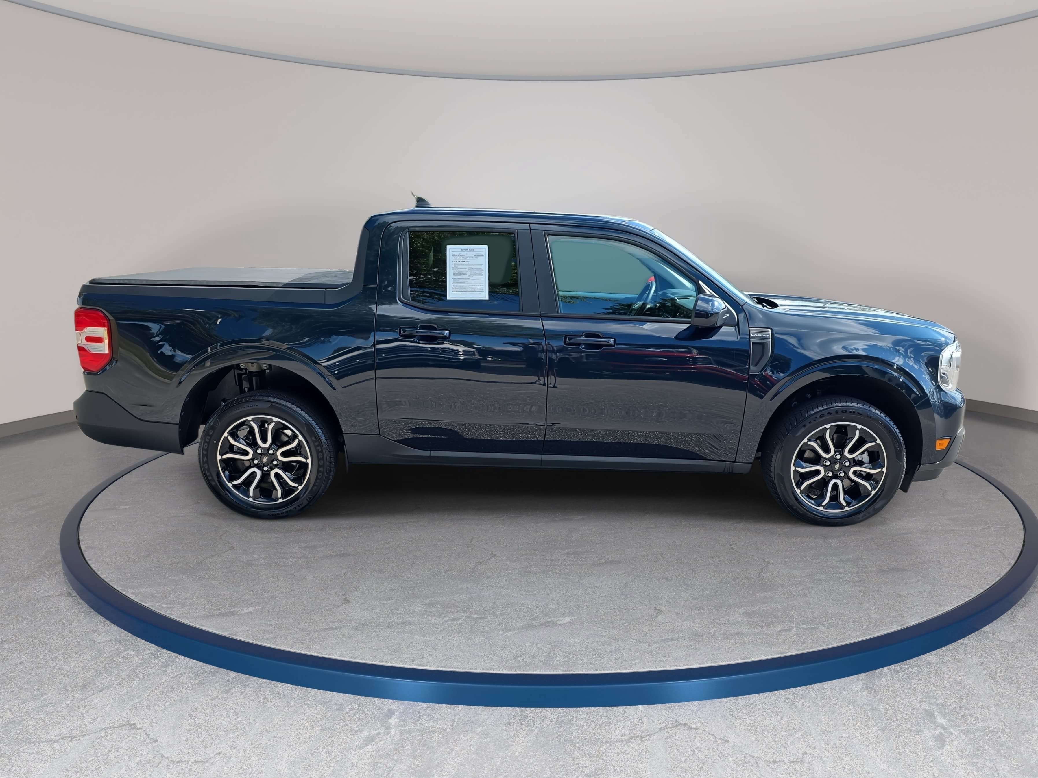 Used 2022 Ford Maverick Lariat w/ Lariat Luxury Package FWD image 4
