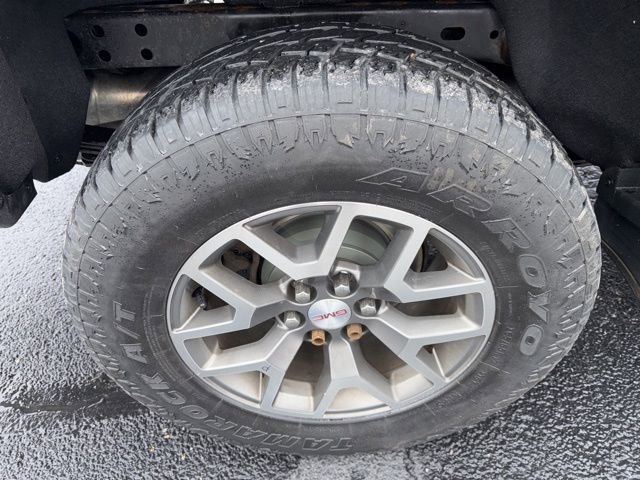 Used 2017 GMC Canyon SLE w/ All Terrain X Package image 30