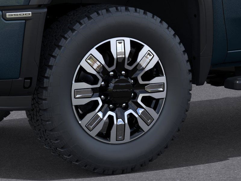 New 2026 GMC Sierra 3500 Denali w/ Denali Reserve Package image 10
