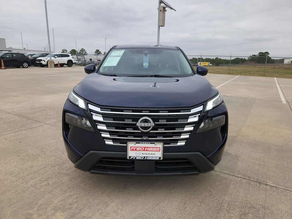 Used 2025 Nissan Rogue SV AWD/4WD image 9