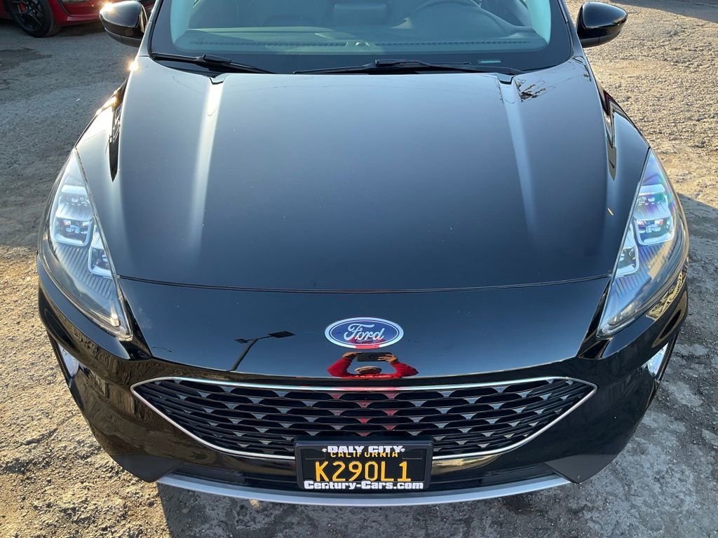 Used 2021 Ford Escape Titanium image 95