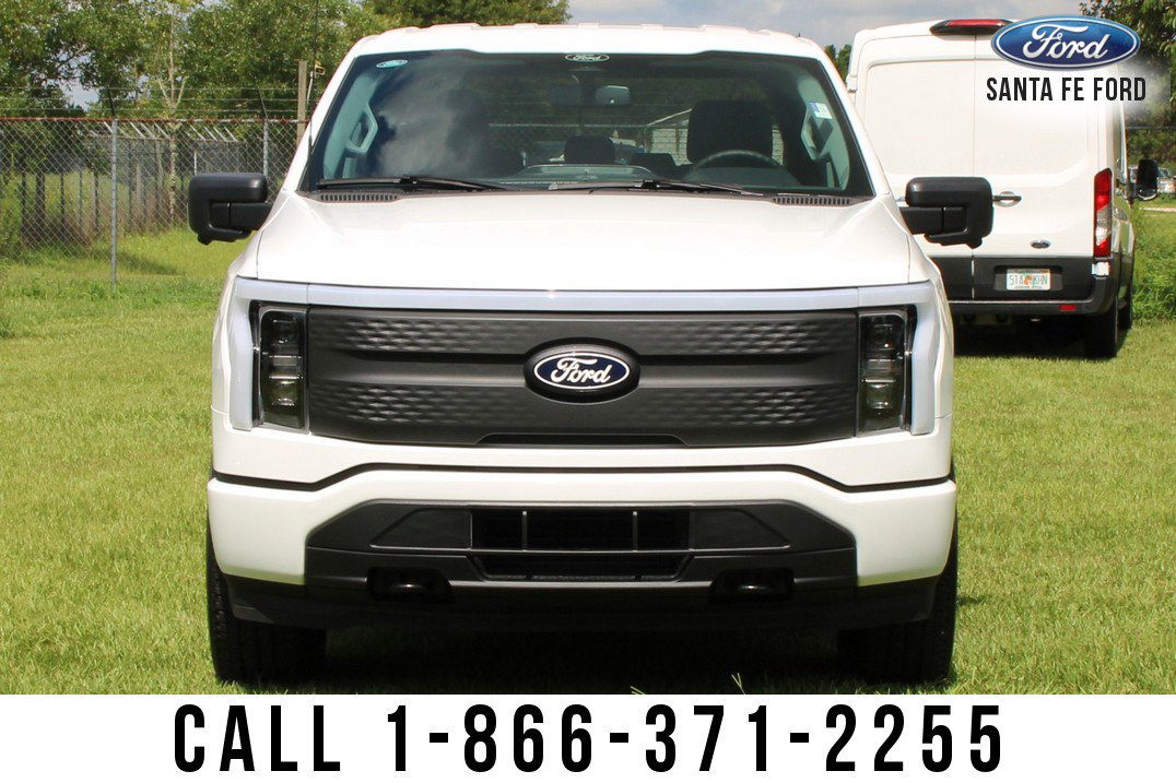 New 2025 Ford F150 Lightning XLT image 3