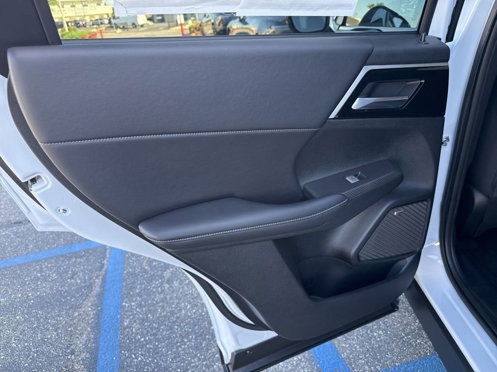 New 2026 Mitsubishi Outlander AWD image 22