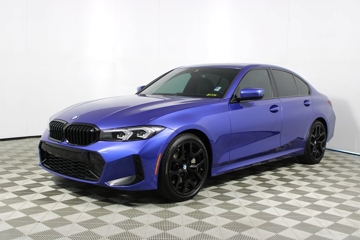 Used 2026 BMW 330i Sedan w/ M Sport Package RWD image 3