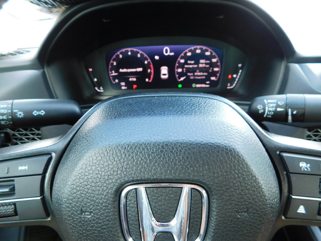 Used 2025 Honda Accord SE image 27
