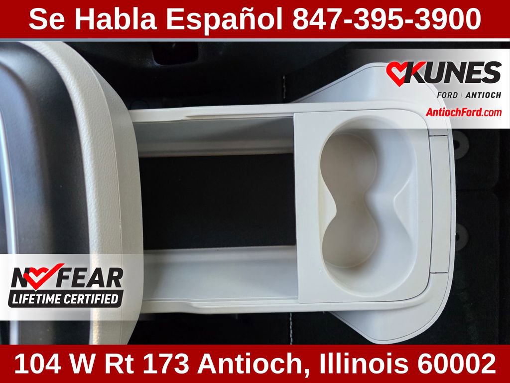 Used 2024 Chrysler Pacifica Touring-L image 73