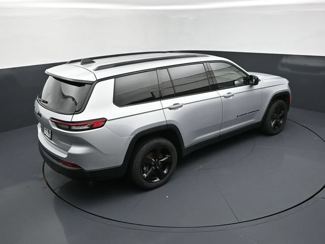 Used 2023 Jeep Grand Cherokee L Laredo AWD/4WD image 18
