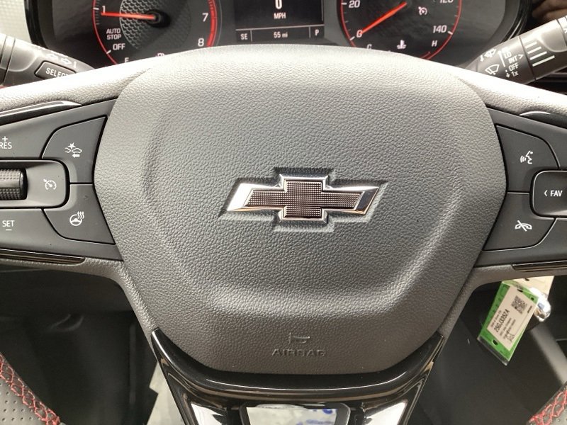 New 2026 Chevrolet Trax RS w/ Sunroof Package image 29