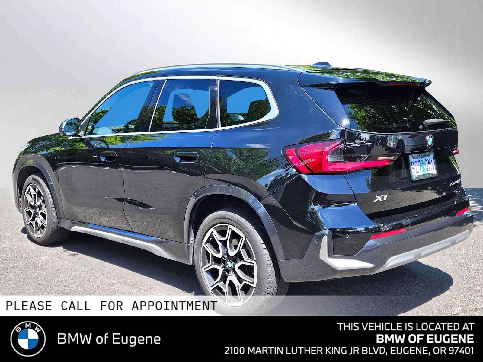 Used 2025 BMW X1 xDrive28i w/ Technology Package AWD/4WD image 5