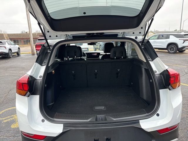 Used 2025 Buick Encore GX Preferred image 18
