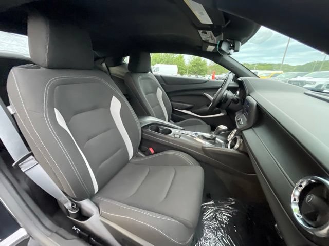 Used 2020 Chevrolet Camaro LT RWD image 25