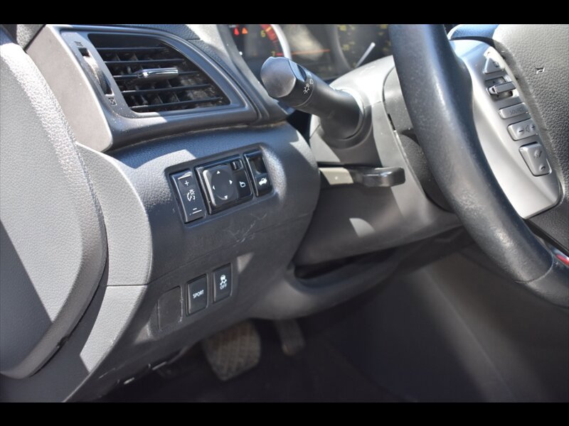Used 2019 Nissan Sentra NISMO w/ Protection Package FWD image 13
