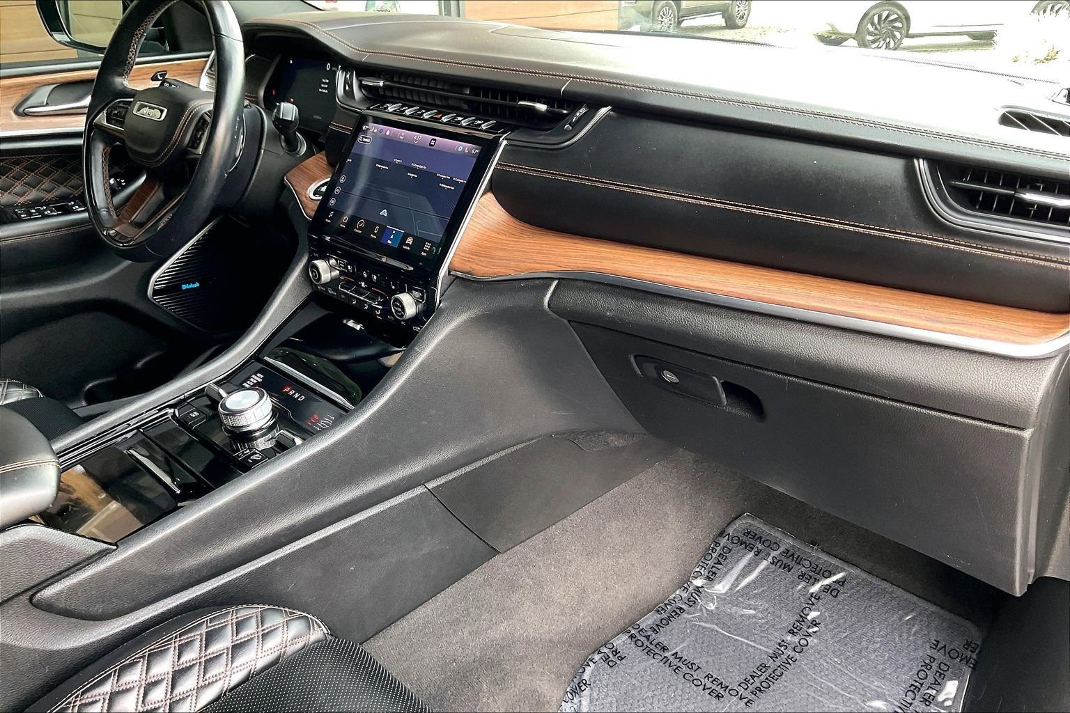 Used 2021 Jeep Grand Cherokee L Summit w/ Advanced Protech Group IV image 20