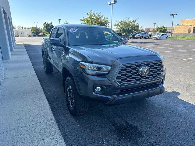 Certified 2023 Toyota Tacoma TRD Off-Road AWD/4WD image 3