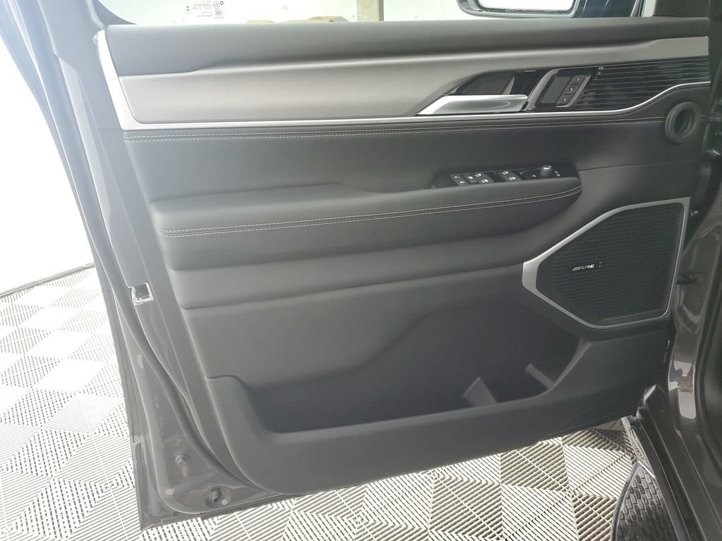 New 2026 Jeep Grand Wagoneer Limited AWD/4WD image 26
