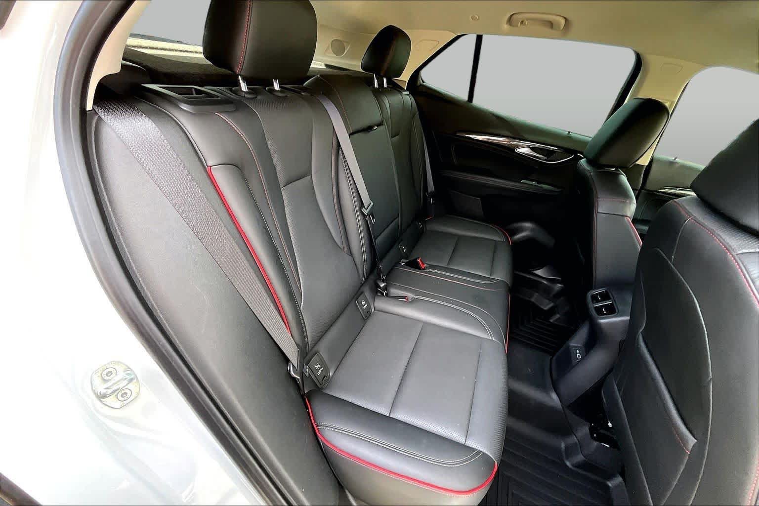 Used 2022 Buick Envision Essence w/ Sport Touring Package FWD image 20