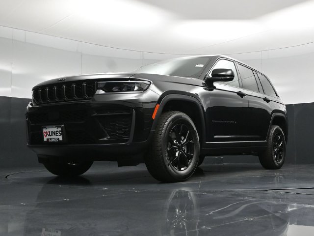 New 2026 Jeep Grand Cherokee Altitude AWD/4WD image 58