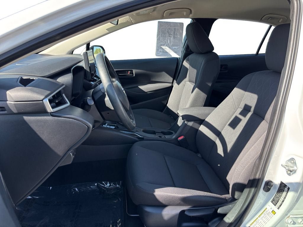 Used 2024 Toyota Corolla LE FWD image 10