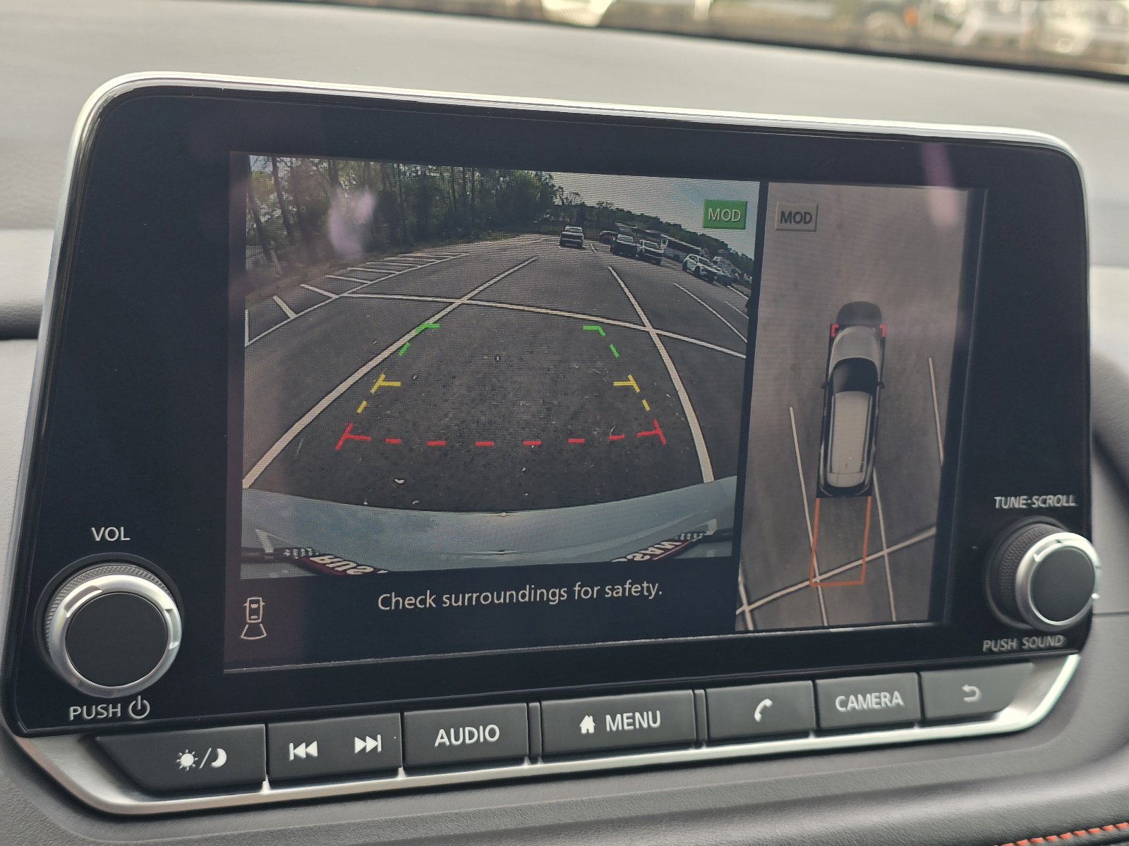 Used 2025 Nissan Rogue SV w/ Rock Creek Premium Package image 18