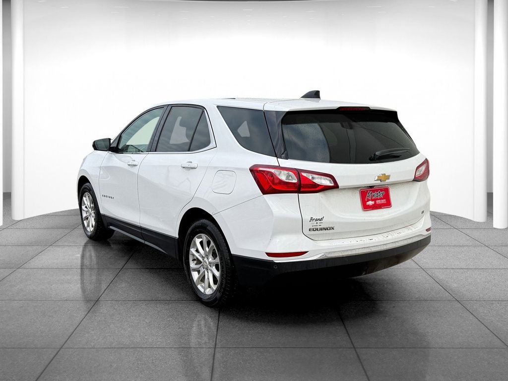 Used 2019 Chevrolet Equinox LT w/ Driver Convenience Package image 4