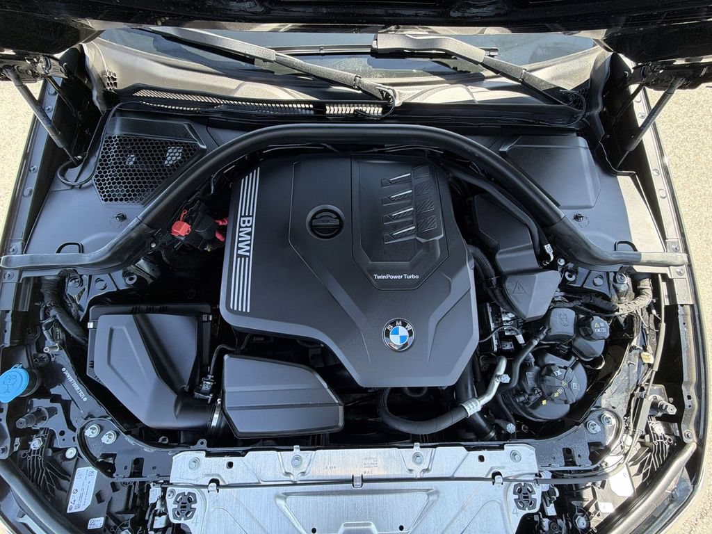 Used 2024 BMW 330i xDrive Sedan w/ M Sport Package AWD/4WD image 17