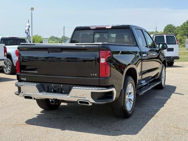 Used 2021 Chevrolet Silverado 1500 LTZ AWD/4WD image 4