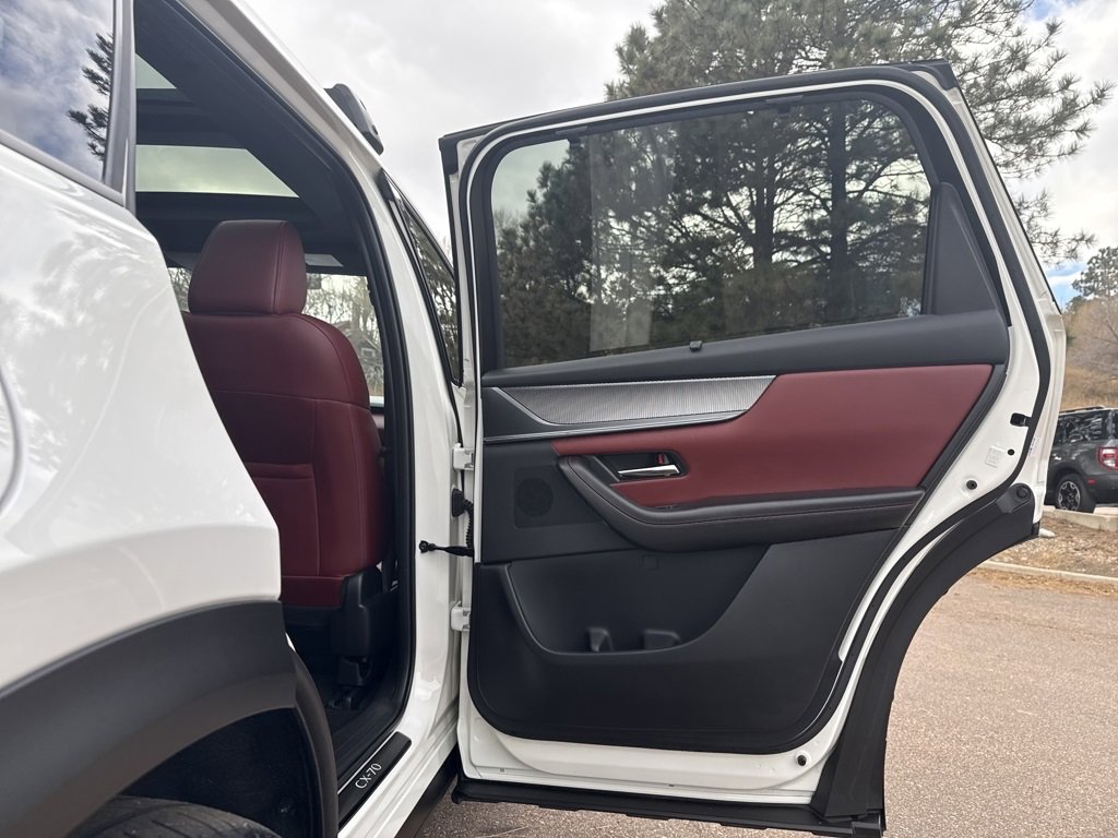 Used 2025 MAZDA CX-70 Plug-In Hybrid w/ Premium Plus image 28