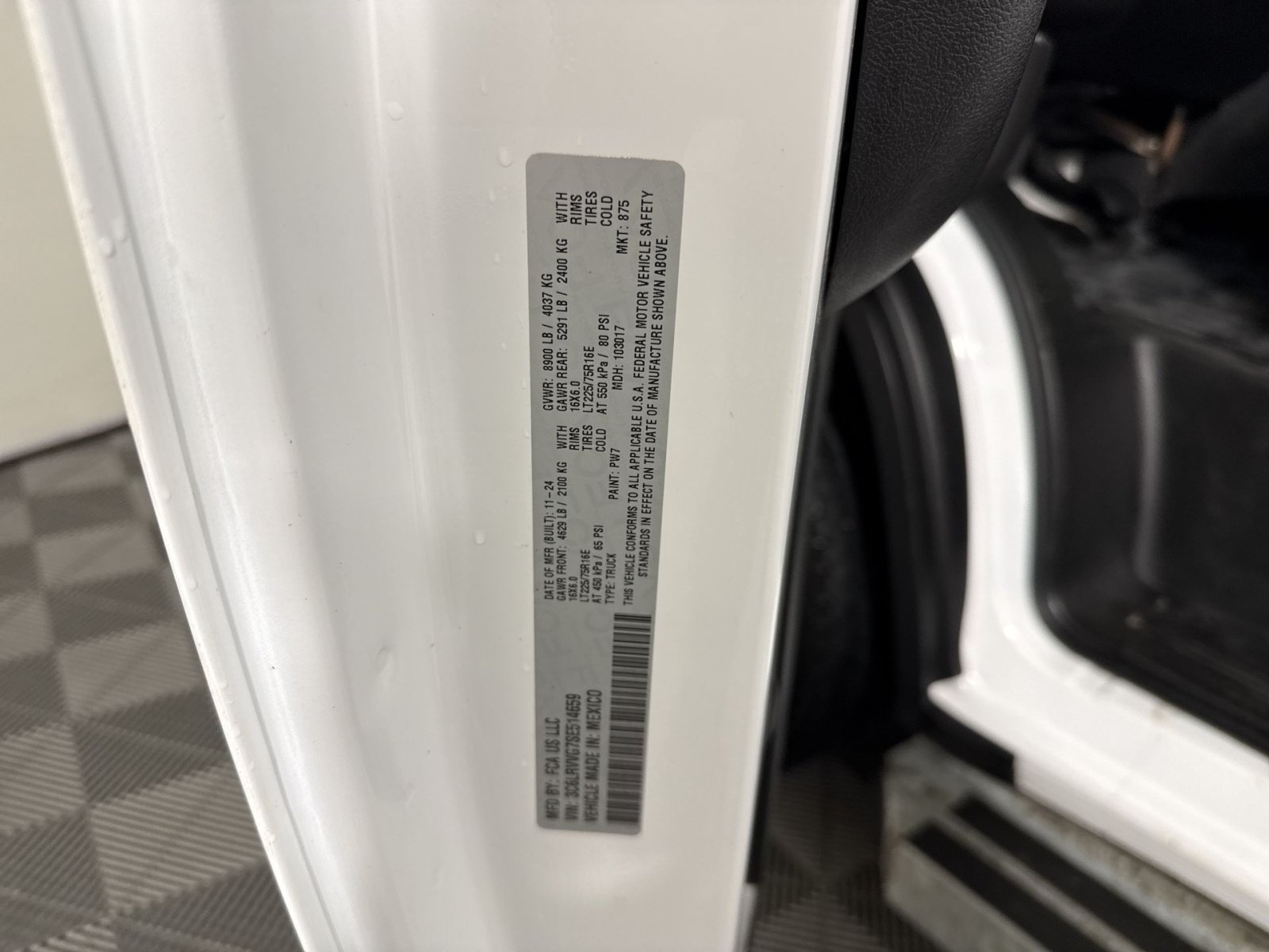 Used 2025 RAM ProMaster 2500 w/ U-Haul Equipment Group FWD image 26