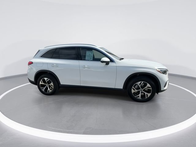 Used 2026 Mercedes-Benz GLC 350e GLC 350e image 9