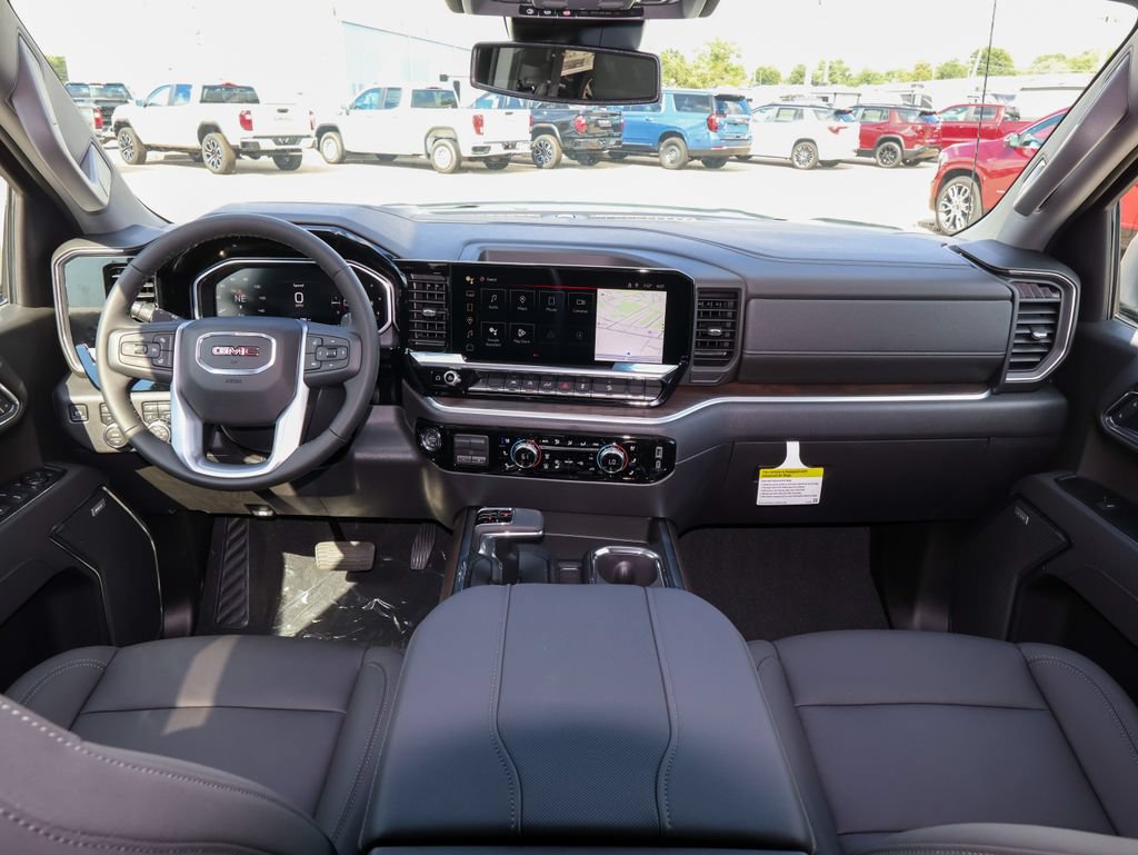 New 2026 GMC Sierra 1500 SLT w/ SLT Premium Package AWD/4WD image 11