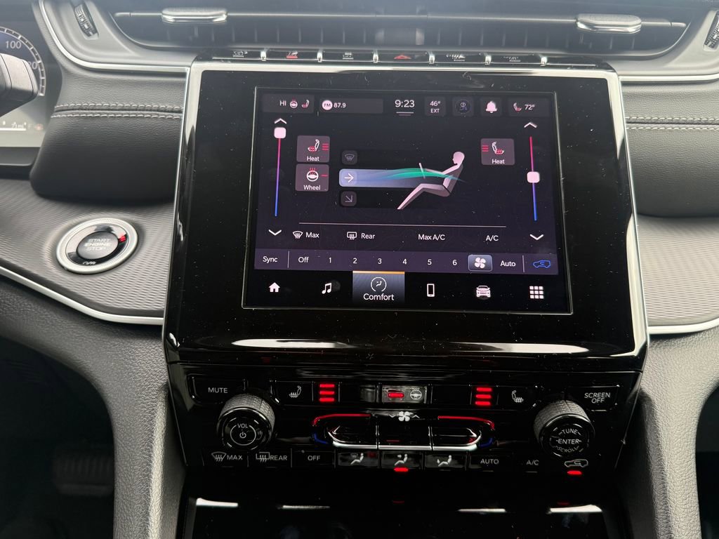 New 2025 Jeep Grand Cherokee Laredo image 21