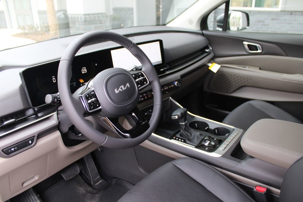 New 2026 Kia Carnival EX FWD image 29
