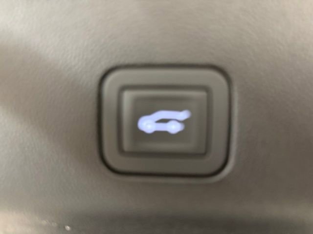 New 2026 GMC Yukon XL Denali w/ Sun & Power Step Package image 9