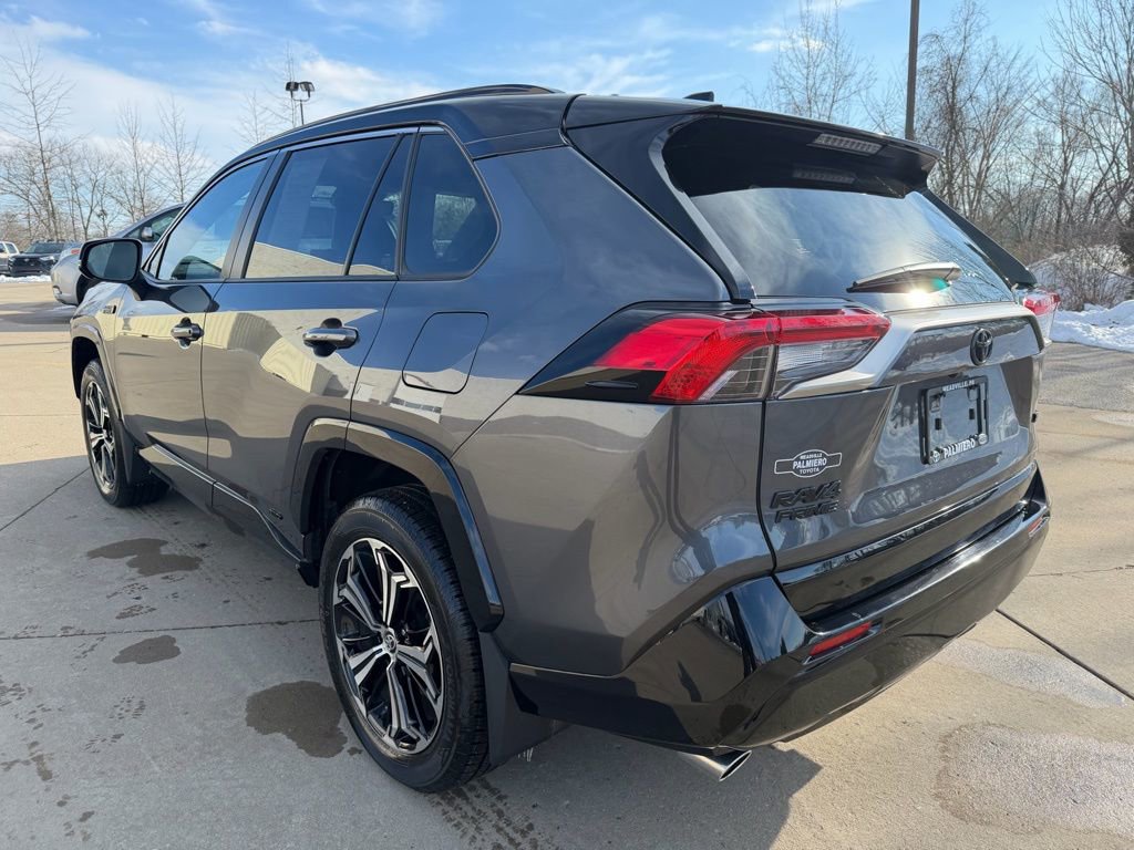 Used 2024 Toyota RAV4 XSE w/ Weather Package image 4