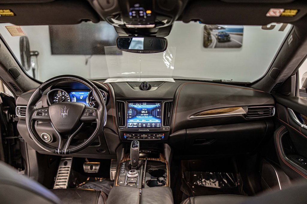 Used 2019 Maserati Levante S GranSport image 38