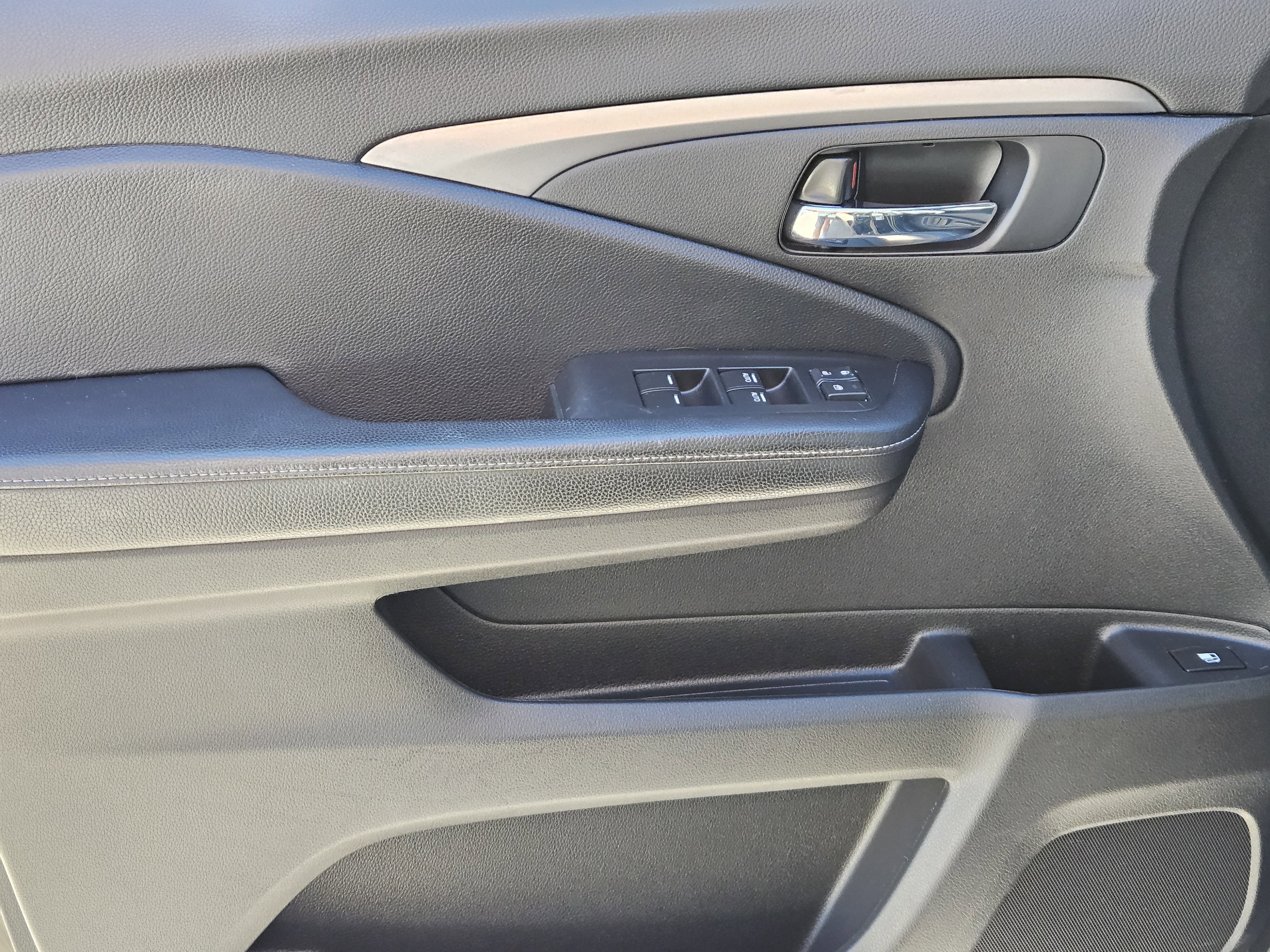 Used 2019 Honda Ridgeline RTL image 25