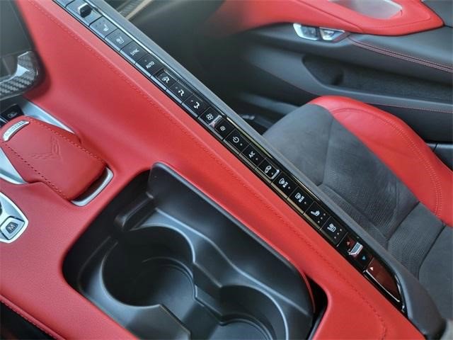 Certified 2022 Chevrolet Corvette Stingray Preferred Conv w/ Z51 Performance Package image 28