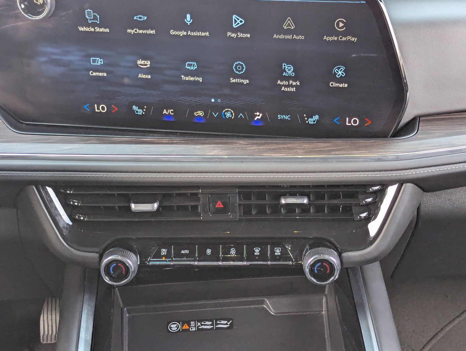 Certified 2025 Chevrolet Suburban Z71 image 20