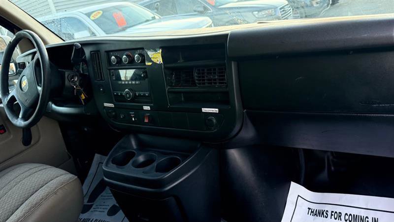 Used 2011 Chevrolet Express 2500 RWD image 26
