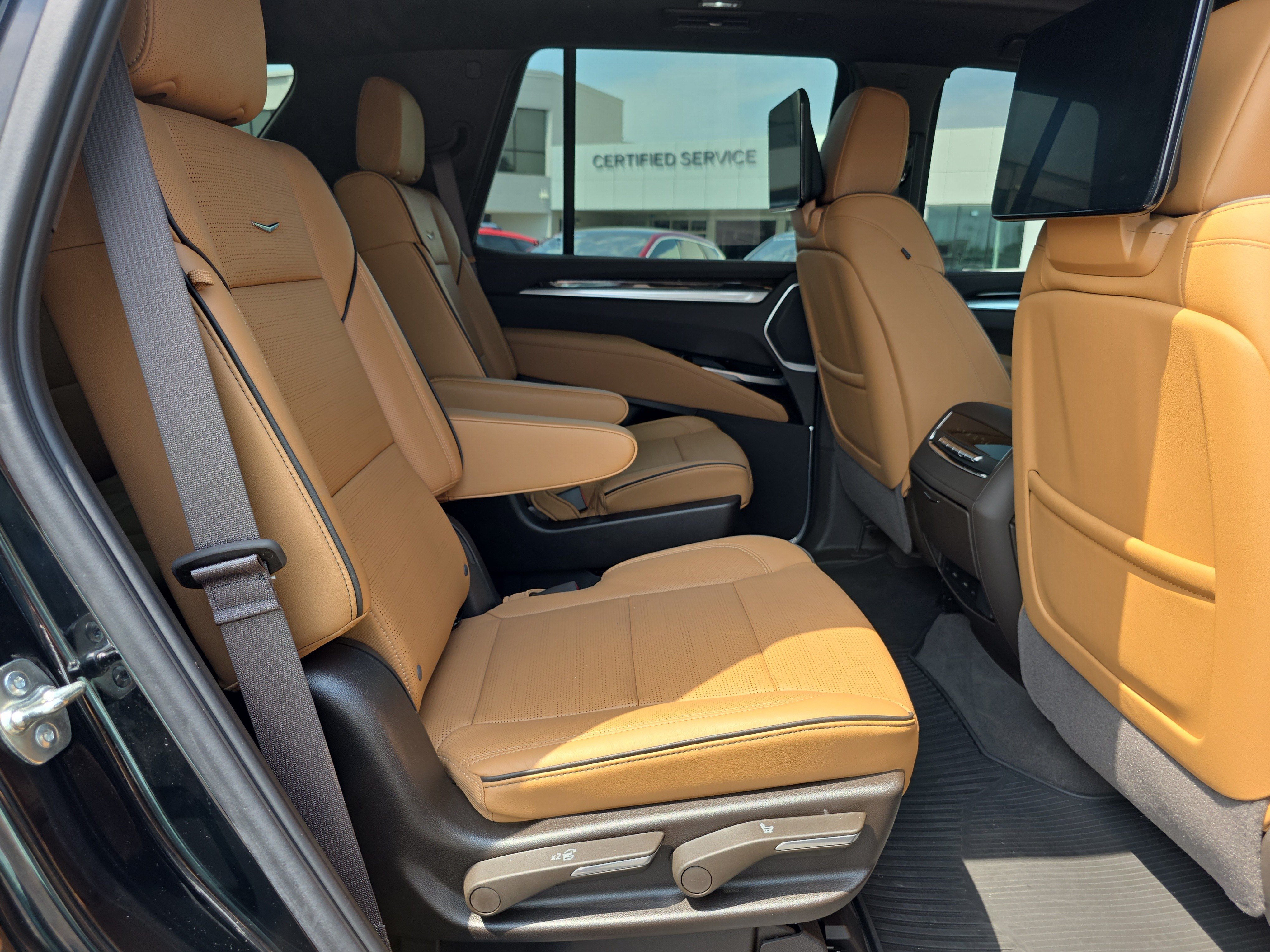 Used 2025 Cadillac Escalade Premium Luxury w/ Touring Package AWD/4WD image 16