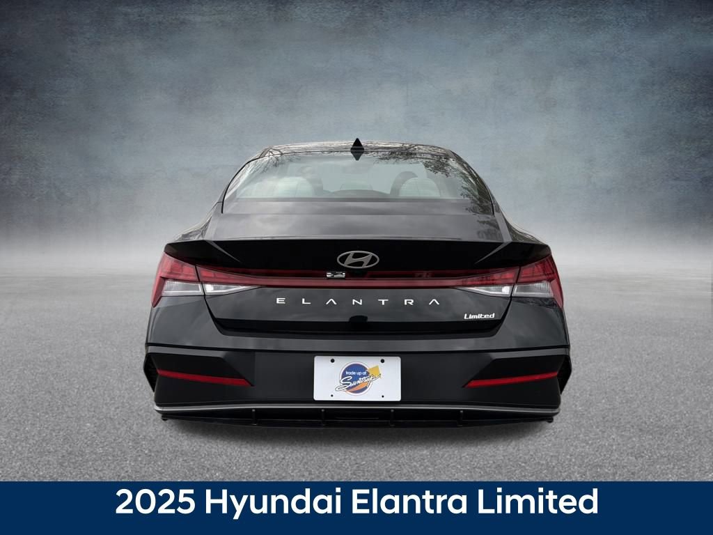 New 2025 Hyundai Elantra Limited image 4