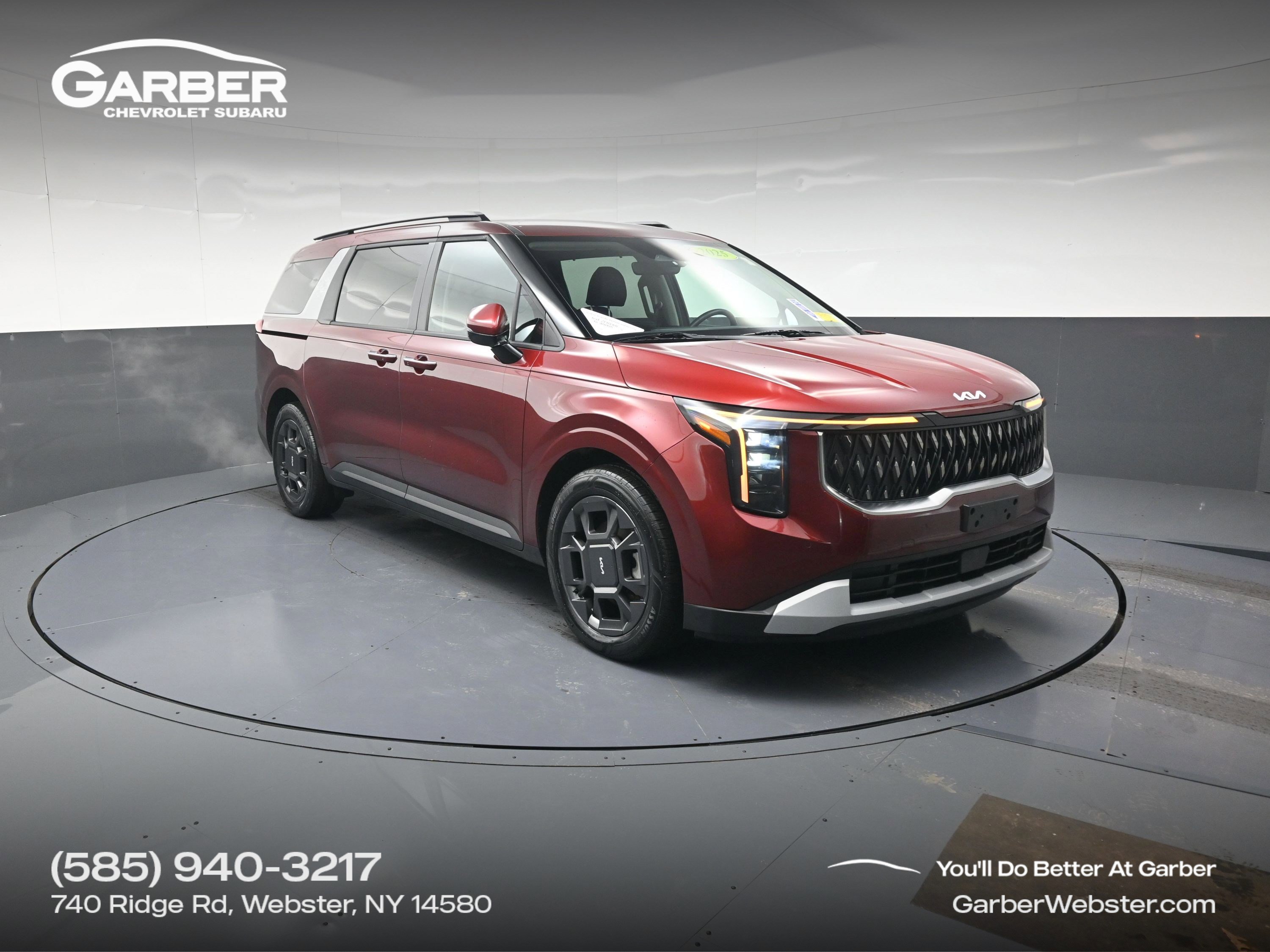 Used 2025 Kia Carnival EX image 1