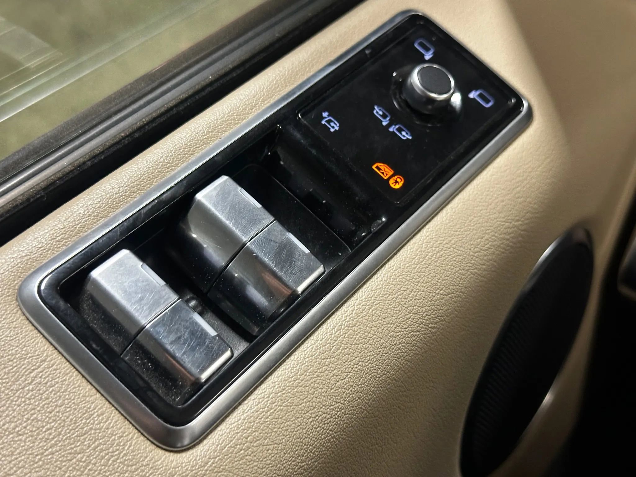 Used 2019 Land Rover Range Rover Sport HSE image 33