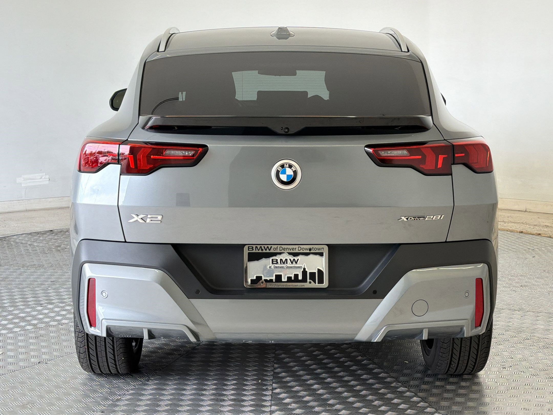 Used 2025 BMW X2 xDrive28i w/ Premium Package image 10