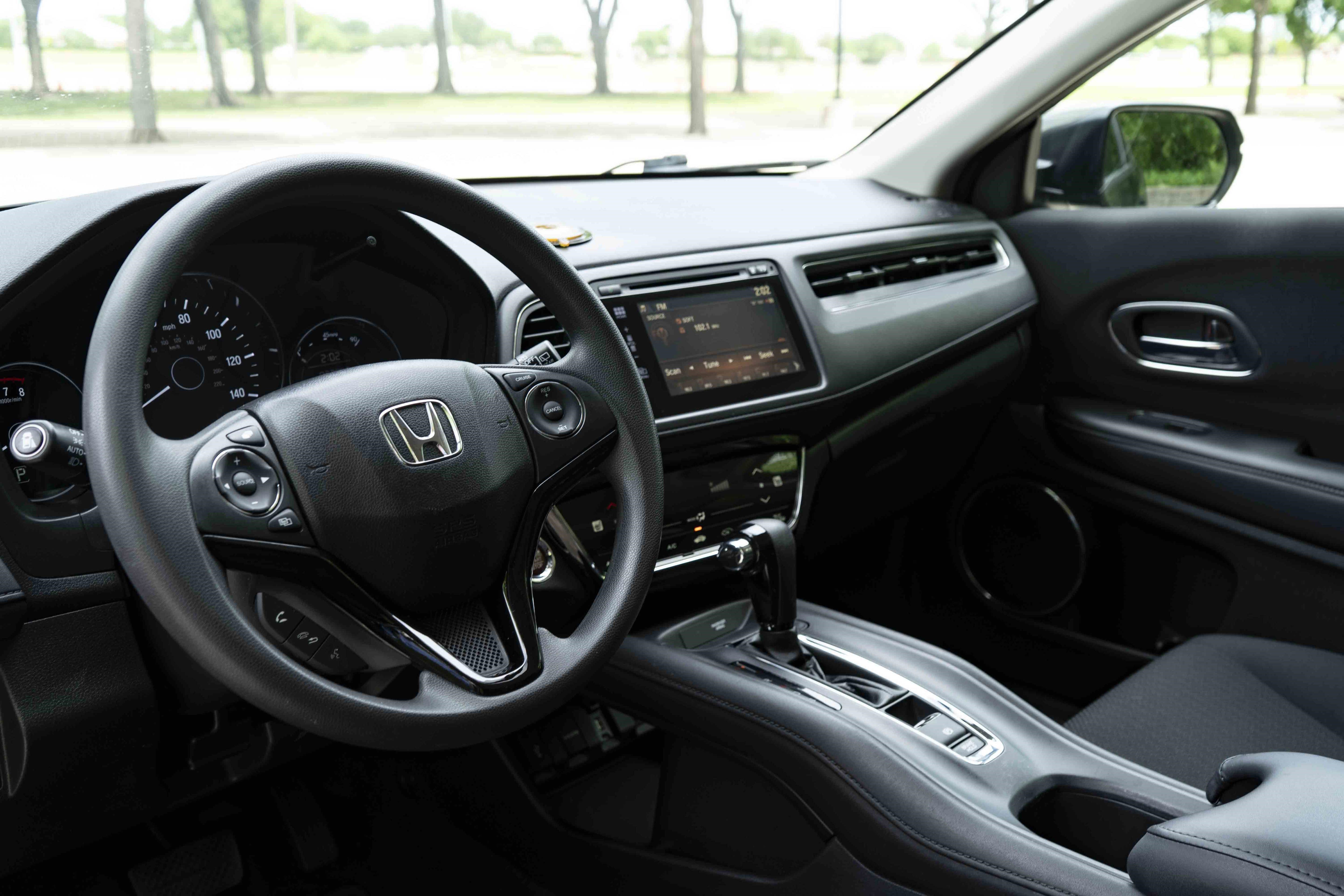 Used 2017 Honda HR-V EX image 16