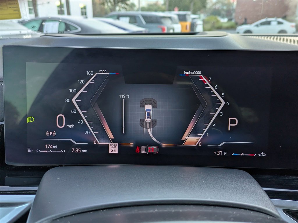 Used 2023 BMW X7 xDrive40i w/ Executive Package image 30