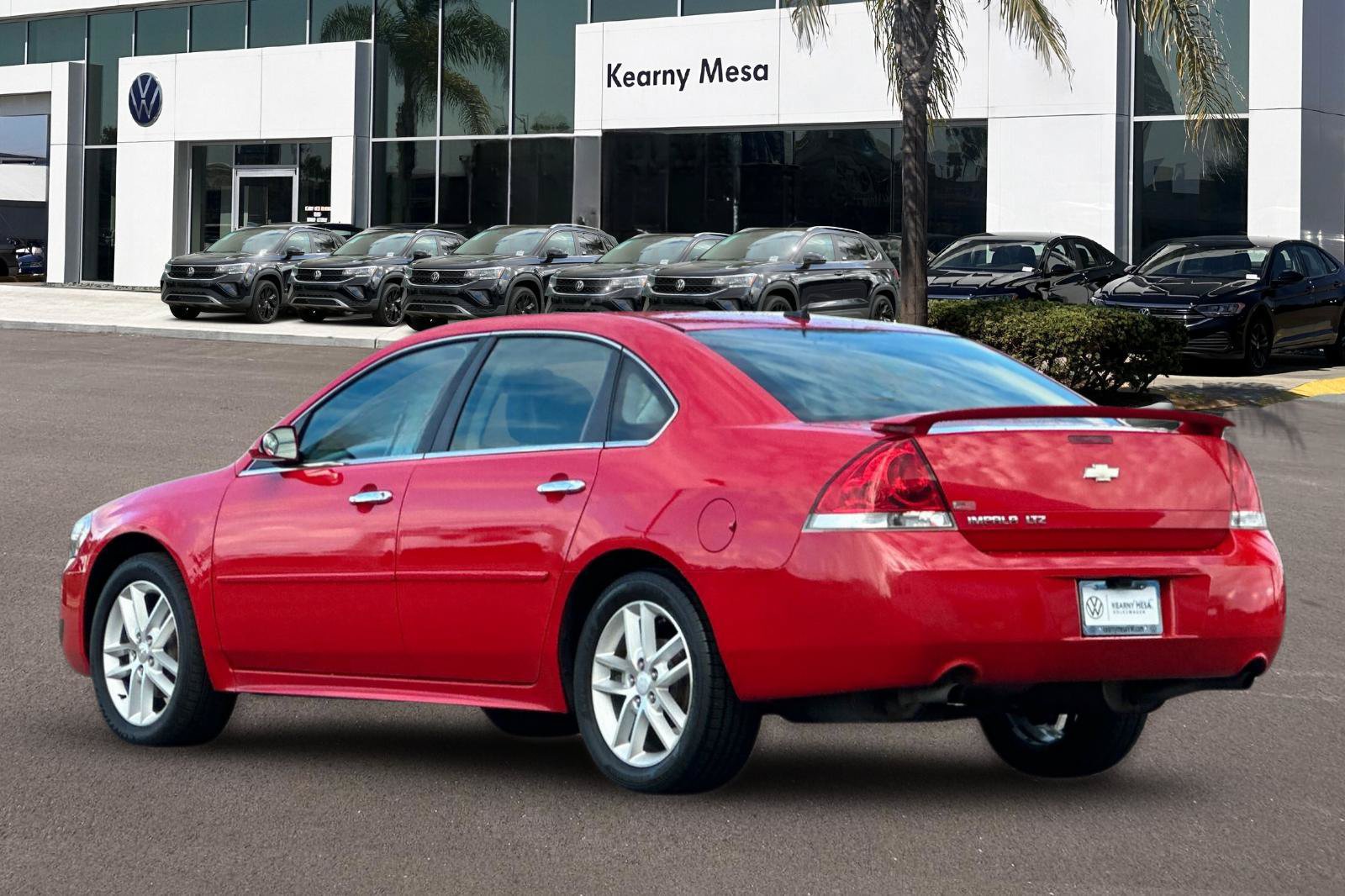 Used 2013 Chevrolet Impala LTZ FWD image 6