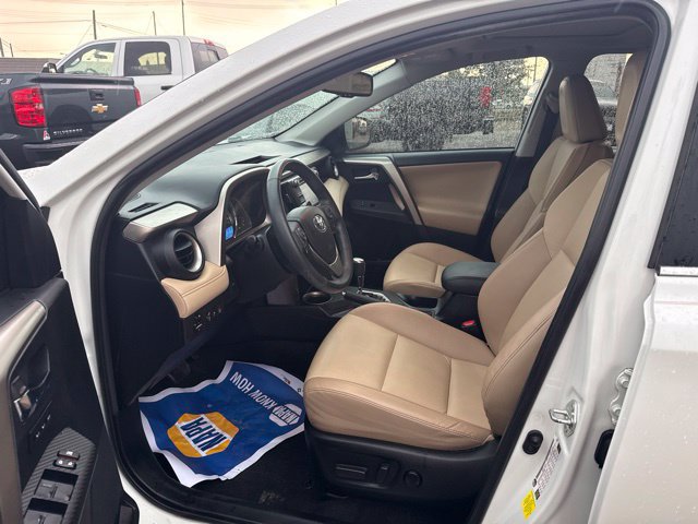 Used 2015 Toyota RAV4 Limited w/ Technology Package FWD image 10